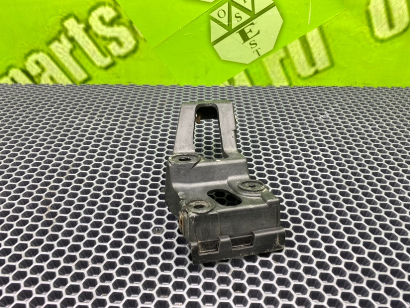 Кронштейн, 800 рублей, Калининград