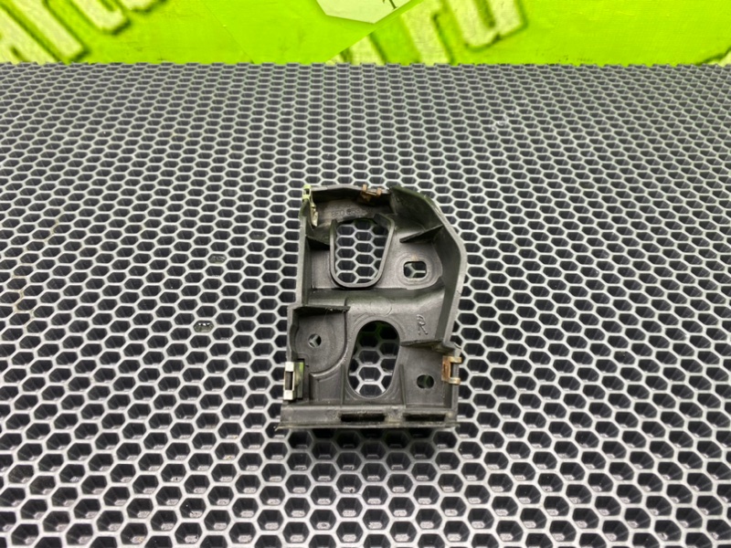 Кронштейн, 800 рублей, Калининград