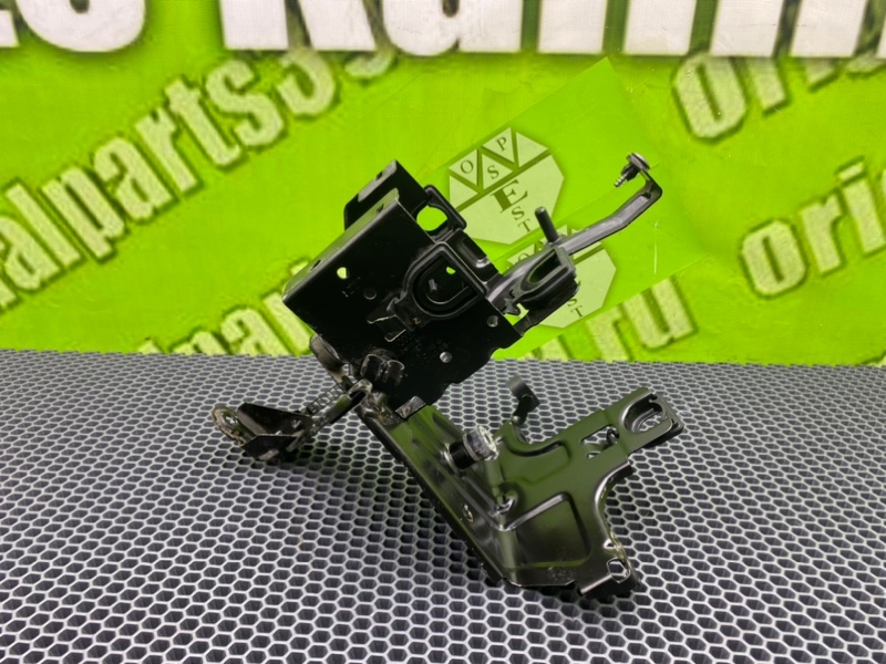 Кронштейн, 1200 рублей, Калининград