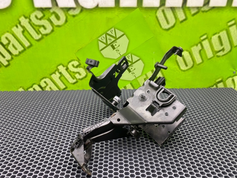 Кронштейн, 1200 рублей, Калининград