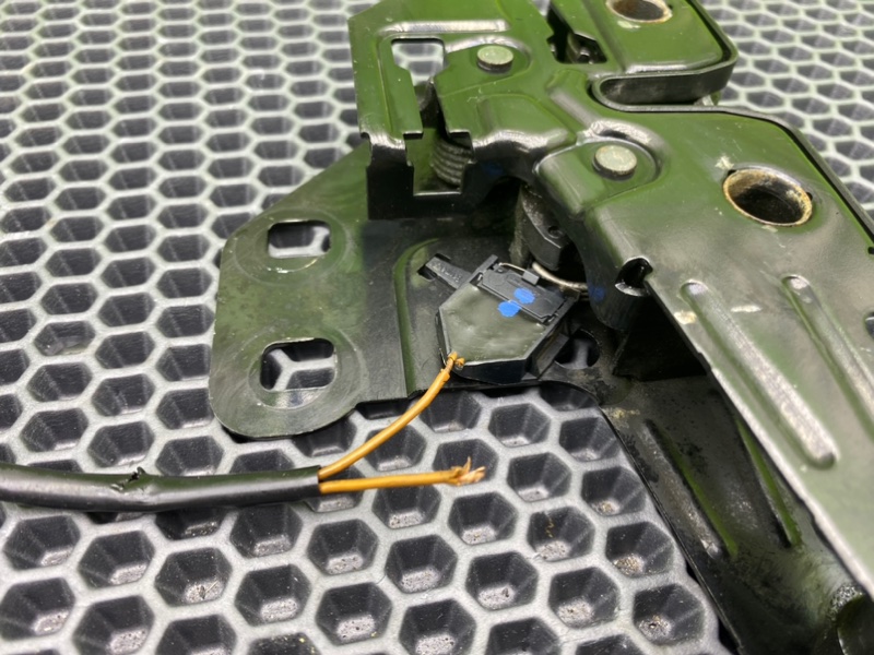 Замок капота, 1200 рублей, Калининград