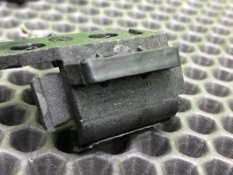 Крепеж молдингов, 800 рублей, Калининград