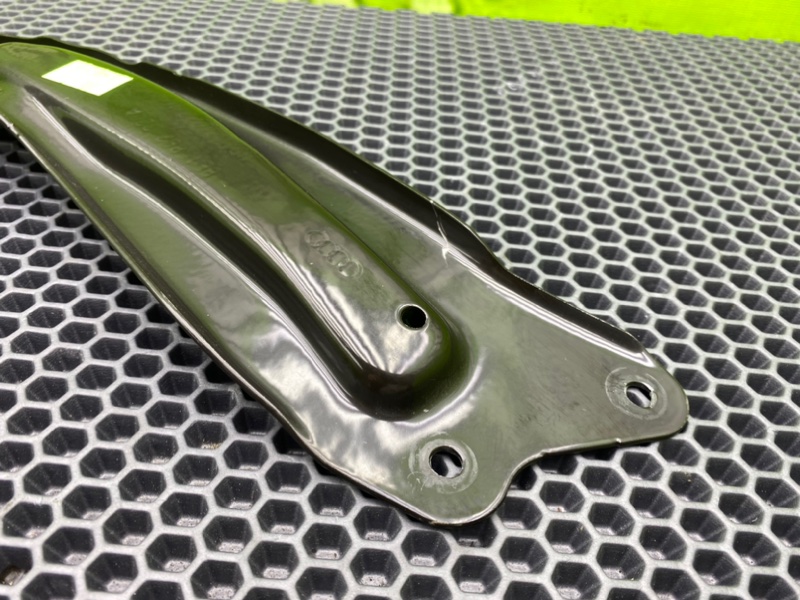 Кронштейн, 1100 рублей, Калининград