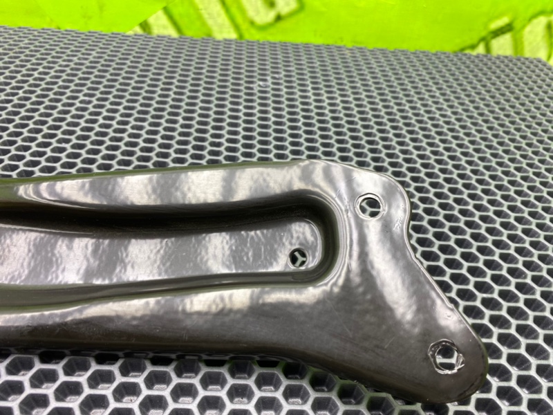 Кронштейн, 1100 рублей, Калининград