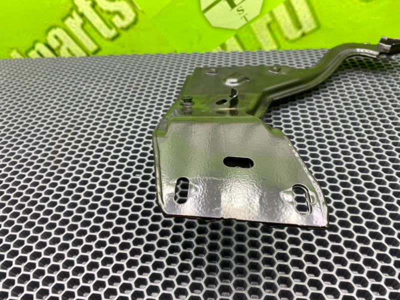 Кронштейн, 1100 рублей, Калининград