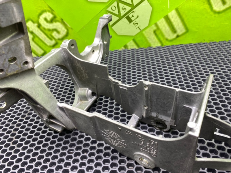 Кронштейн, 1200 рублей, Калининград