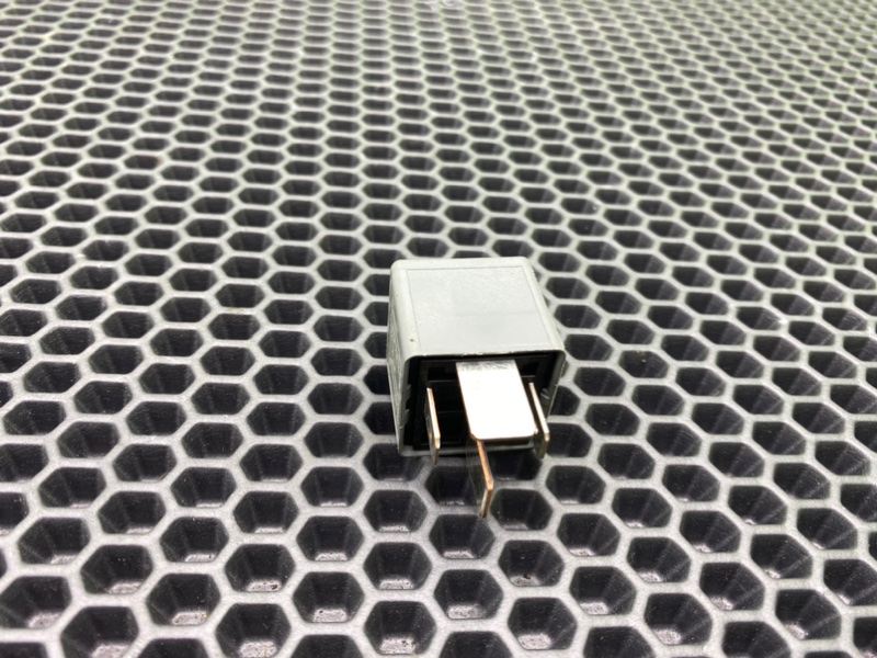 Реле, 700 рублей, Калининград