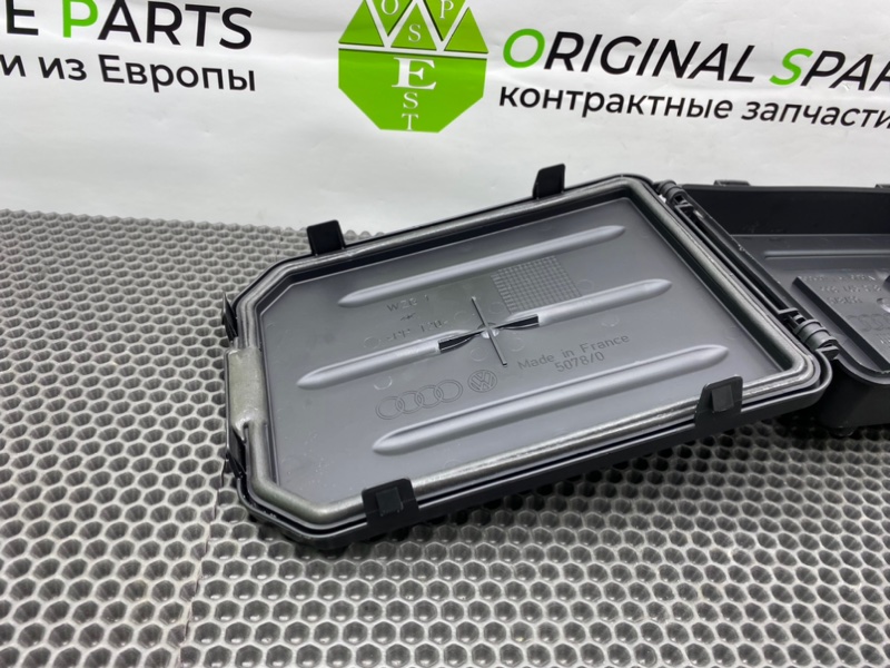 Корпус блока предохранителей, 1000 рублей, Калининград