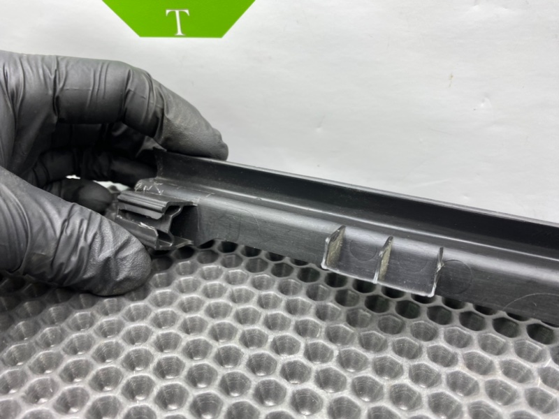 Накладка стойки, 500 рублей, Калининград