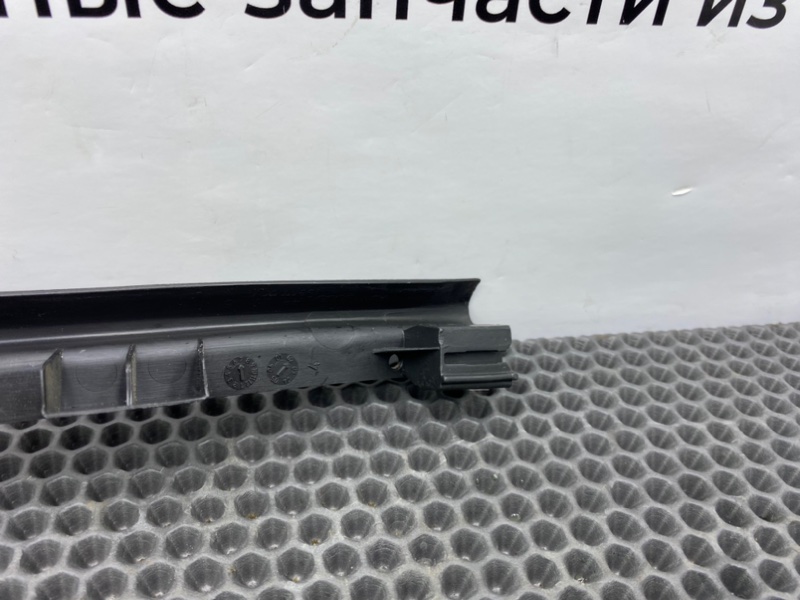 Накладка стойки, 500 рублей, Калининград