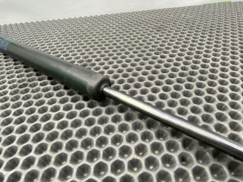 Амортизаторы багажника, 1900 рублей, Калининград