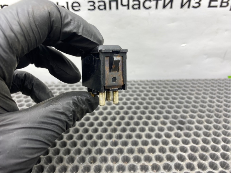 Кнопка обогрева заднего стекла, 600 рублей, Калининград