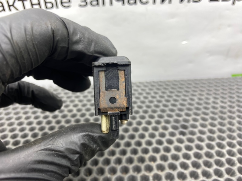 Кнопка обогрева заднего стекла, 600 рублей, Калининград