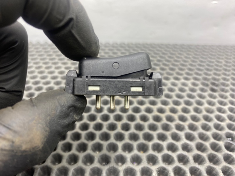 Кнопка света, 700 рублей, Калининград