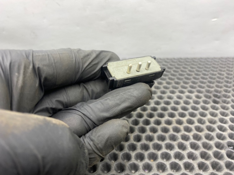 Кнопка света, 700 рублей, Калининград