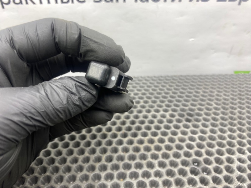Кнопка центрального замка, 800 рублей, Калининград