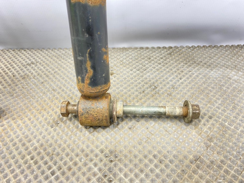 Амортизаторы, 1600 рублей, Калининград