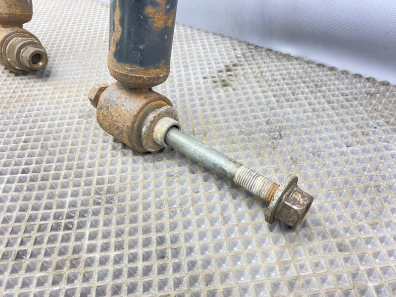 Амортизаторы, 1600 рублей, Калининград