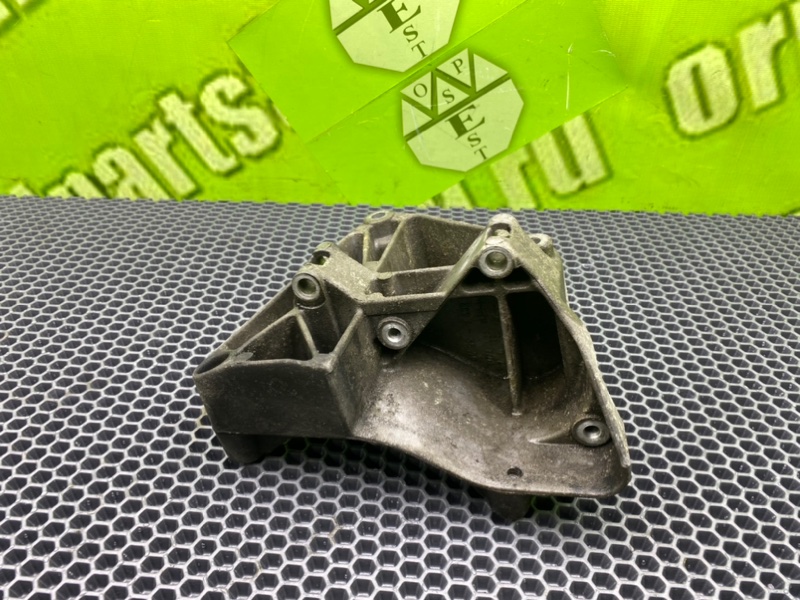 Кронштейн, 1200 рублей, Калининград