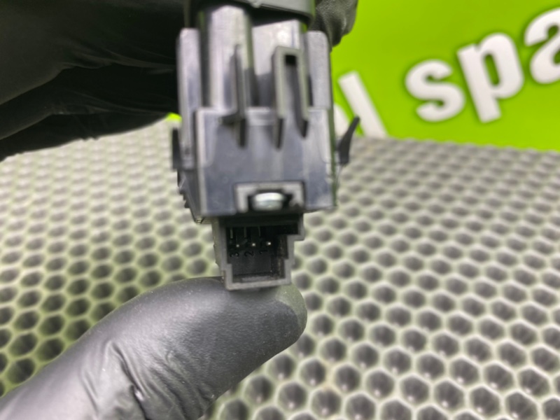 Кнопка открывания багажника, 1100 рублей, Калининград