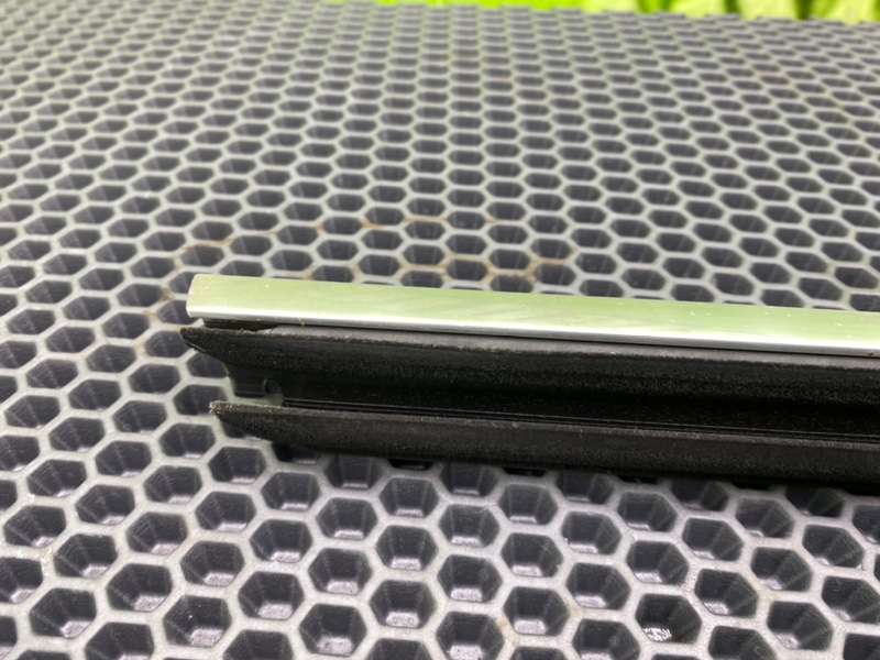 Молдинг стекла, 1300 рублей, Калининград