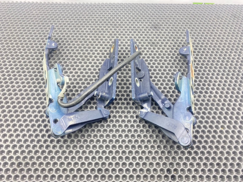 Петли капота, 1500 рублей, Калининград