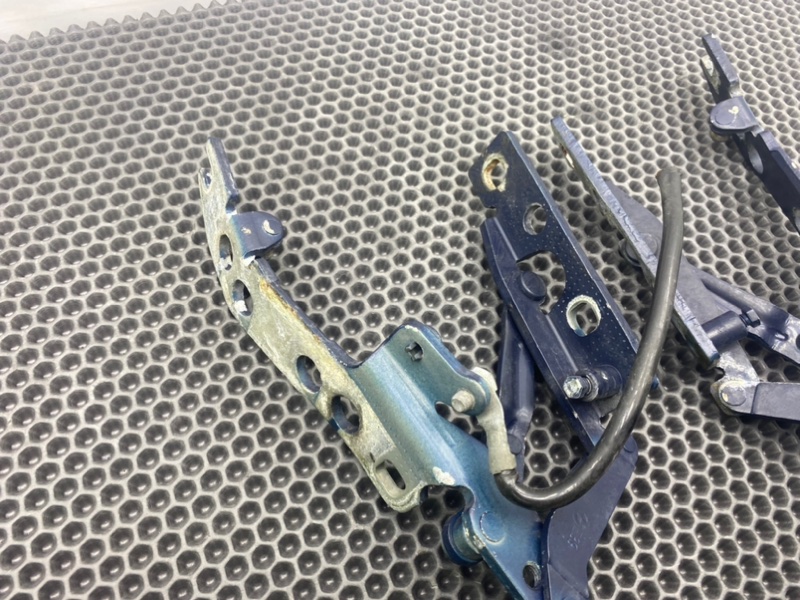 Петли капота, 1500 рублей, Калининград