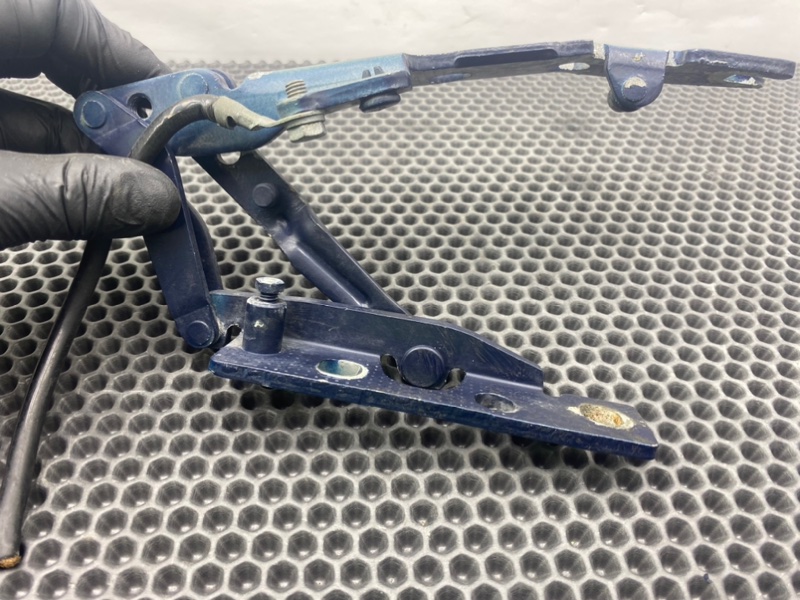 Петли капота, 1500 рублей, Калининград