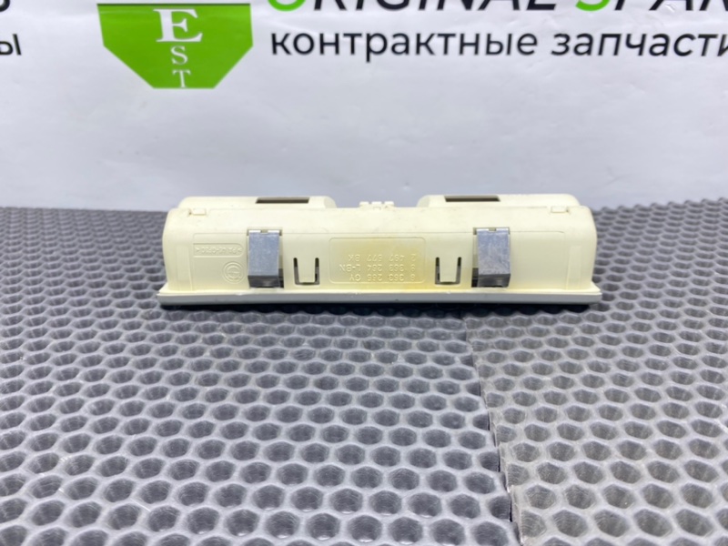 Плафон подсветки салона, 1200 рублей, Калининград