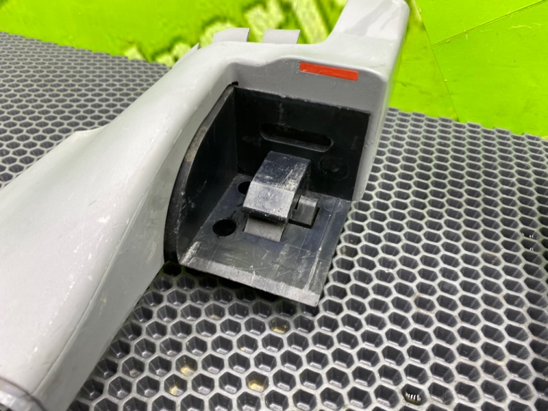 Кронштейн полки багажника, 1200 рублей, Калининград