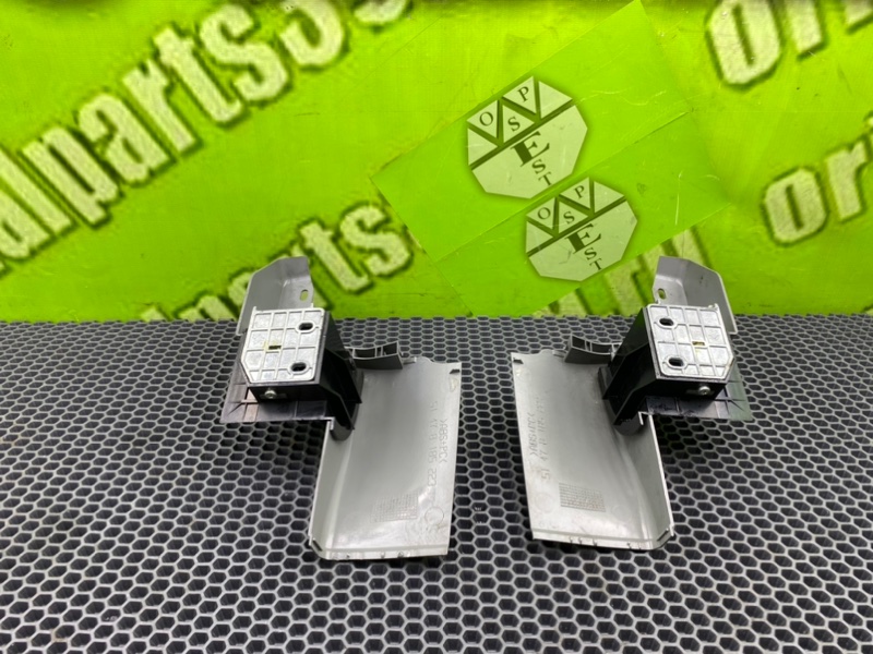 Кронштейн полки багажника, 1200 рублей, Калининград