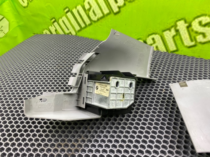 Кронштейн полки багажника, 1200 рублей, Калининград