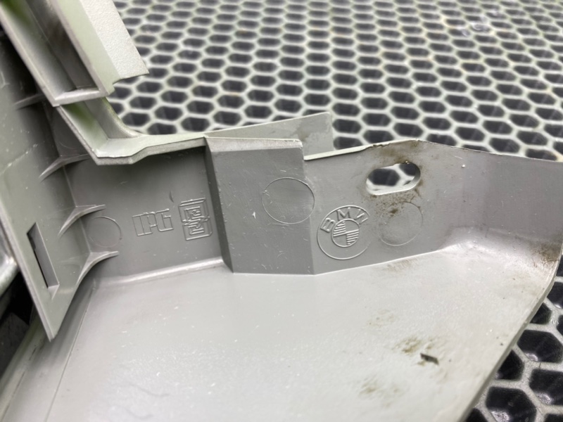 Кронштейн полки багажника, 1200 рублей, Калининград