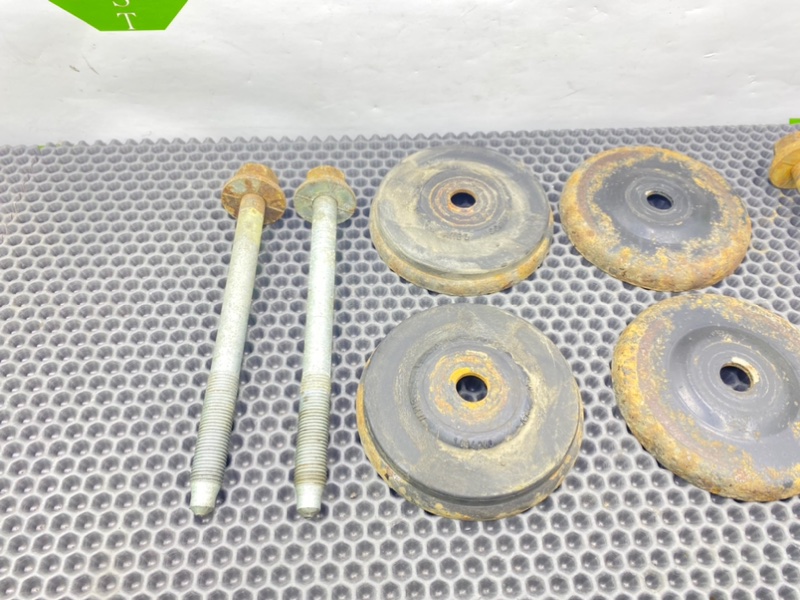 Болты подрамника, 2000 рублей, Калининград