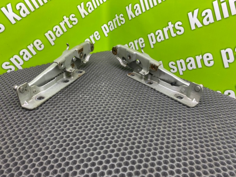 Петли капота, 1900 рублей, Калининград