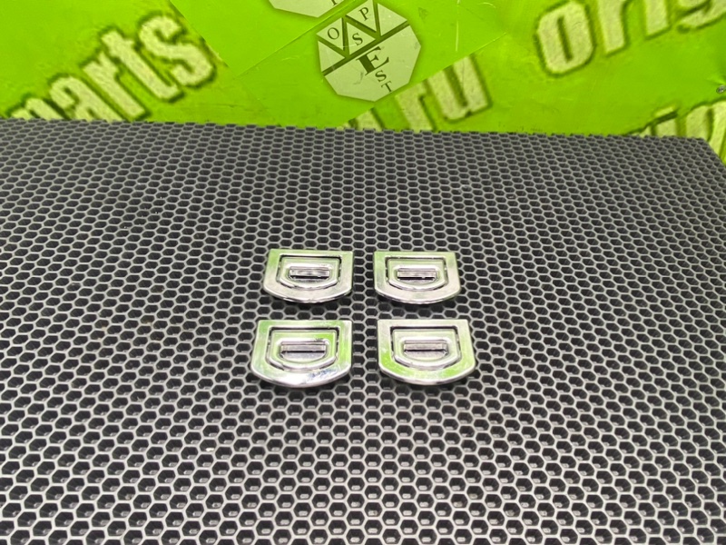 Кронштейн, 600 рублей, Калининград