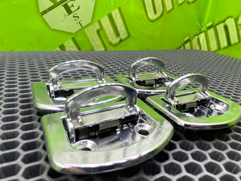 Кронштейн, 600 рублей, Калининград