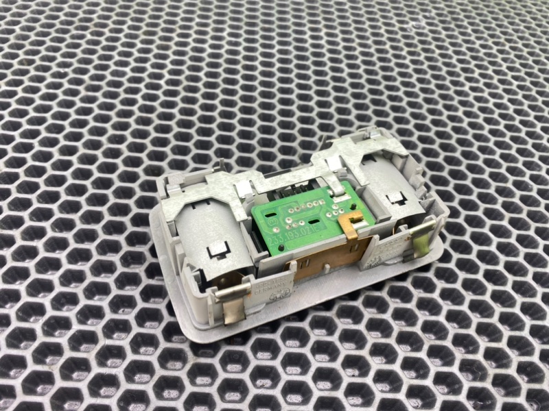 Плафон подсветки багажника, 1000 рублей, Калининград