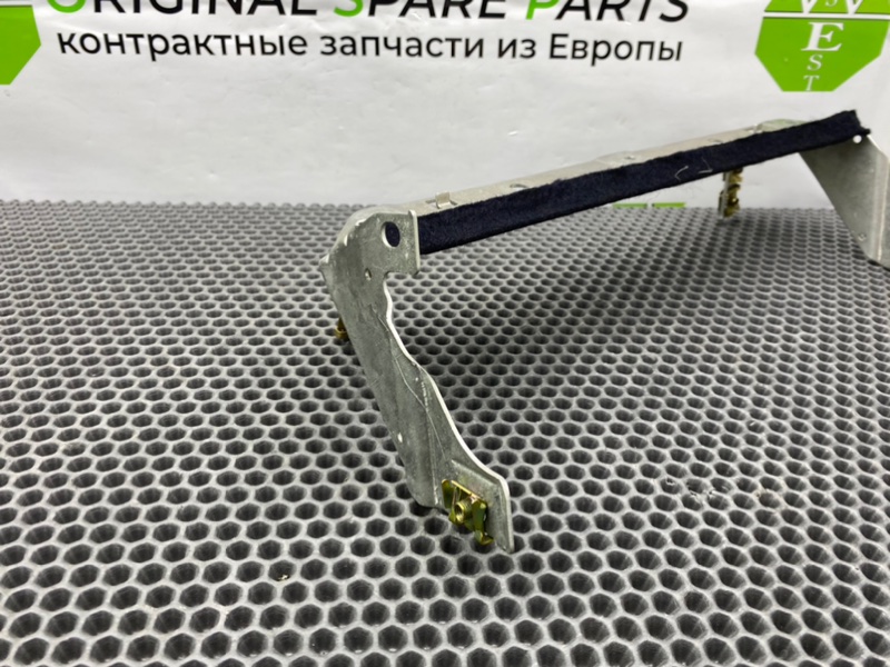 Кронштейн, 1200 рублей, Калининград