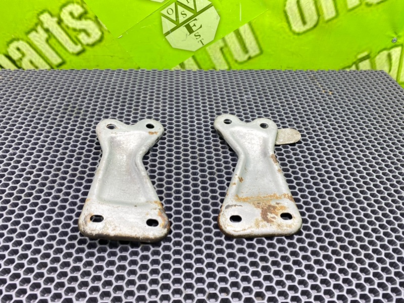 Кронштейн, 1200 рублей, Калининград