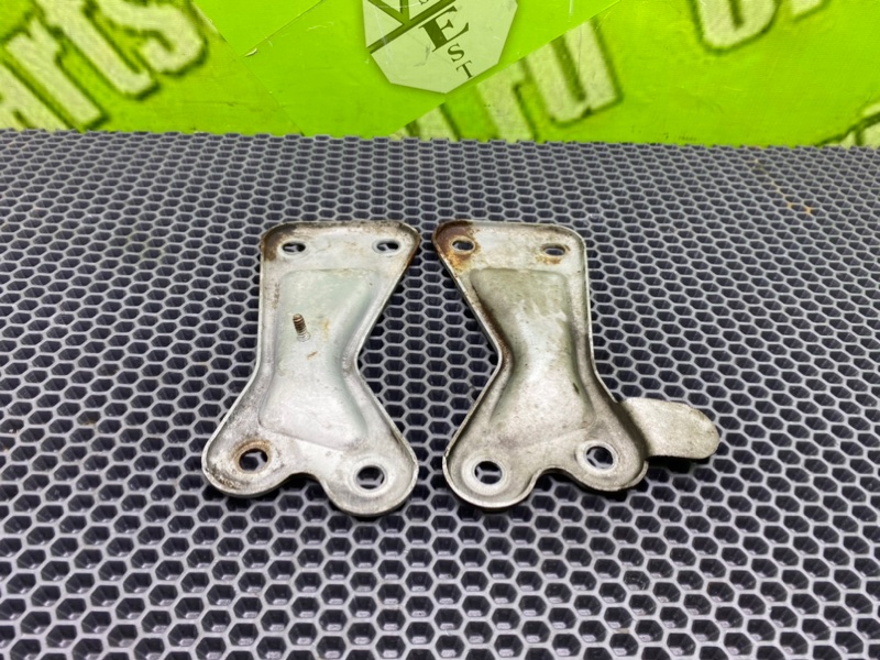 Кронштейн, 1200 рублей, Калининград