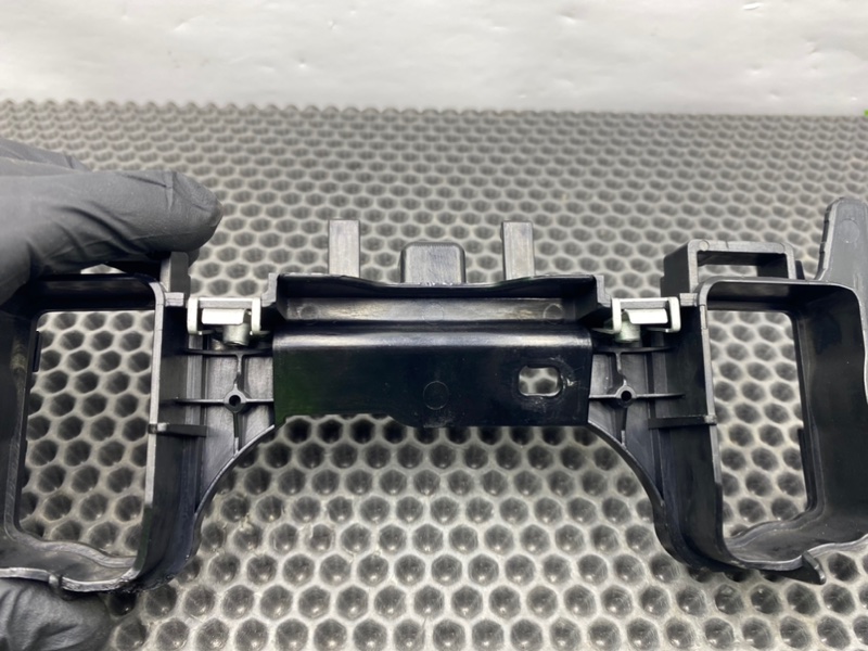 Кронштейн, 900 рублей, Калининград