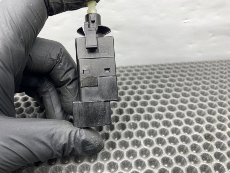 Концевик стоп-сигнала, 1100 рублей, Калининград