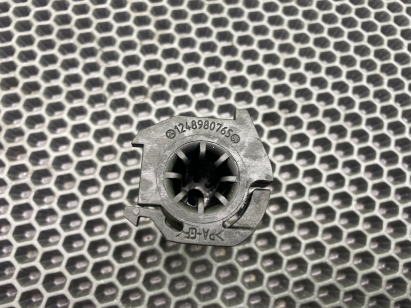 Крепление запасного колеса, 1100 рублей, Калининград