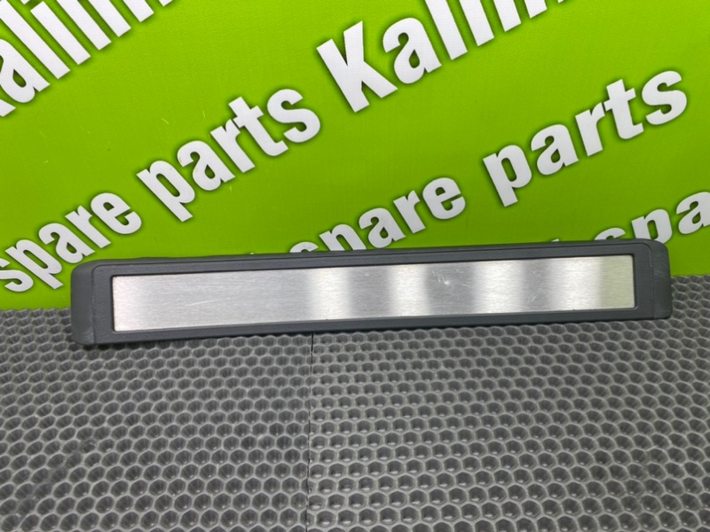 Накладки порогов, 1900 рублей, Калининград