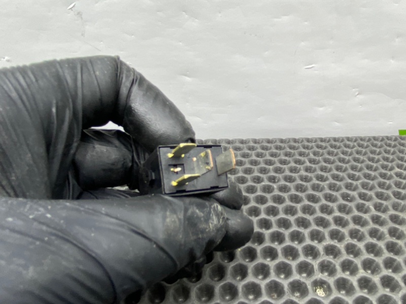 Реле, 600 рублей, Калининград