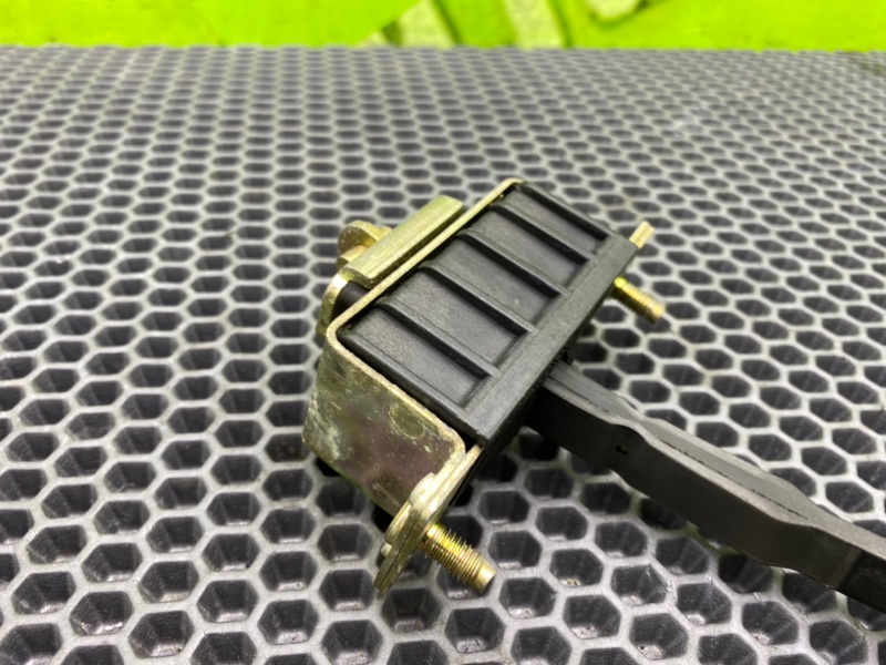 Ограничители двери, 1200 рублей, Калининград