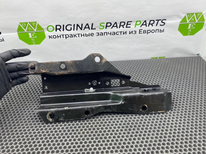 Кронштейн, 1100 рублей, Калининград