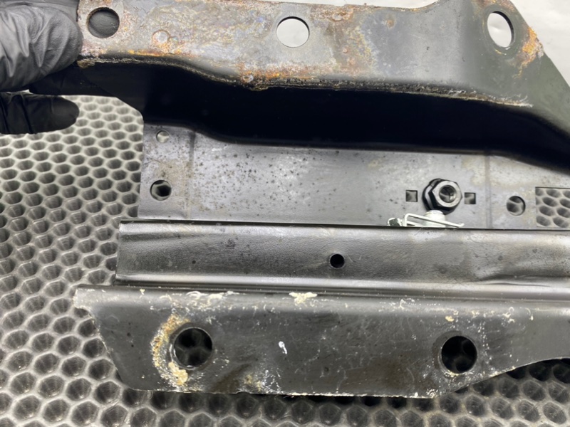 Кронштейн, 1100 рублей, Калининград