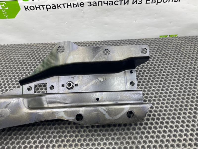 Кронштейн, 1100 рублей, Калининград